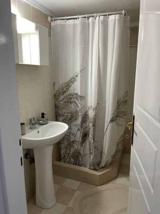 Kate's With View Apartment Serres